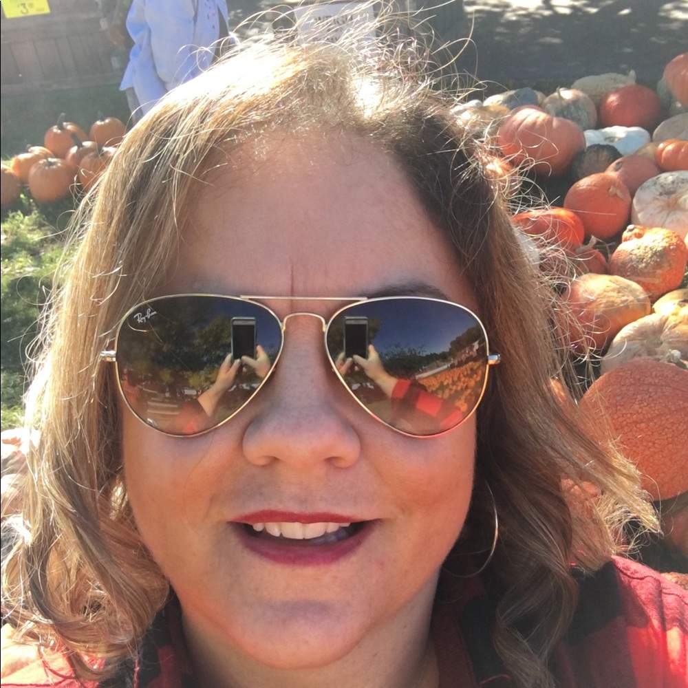 Meet your Posher, Alyssa